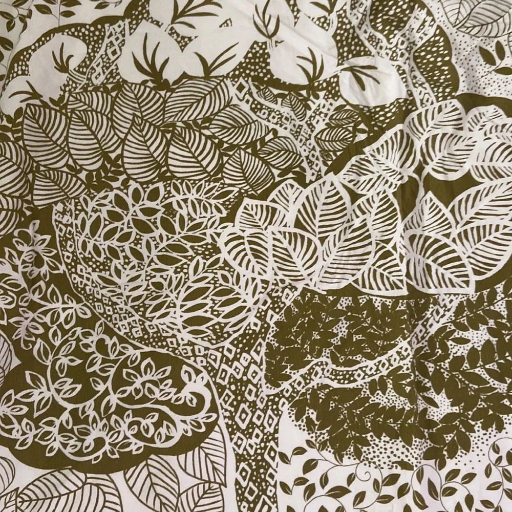 Crate&Barrel Duvet Cover and Shams Set Olive Green Trees and Leaves.